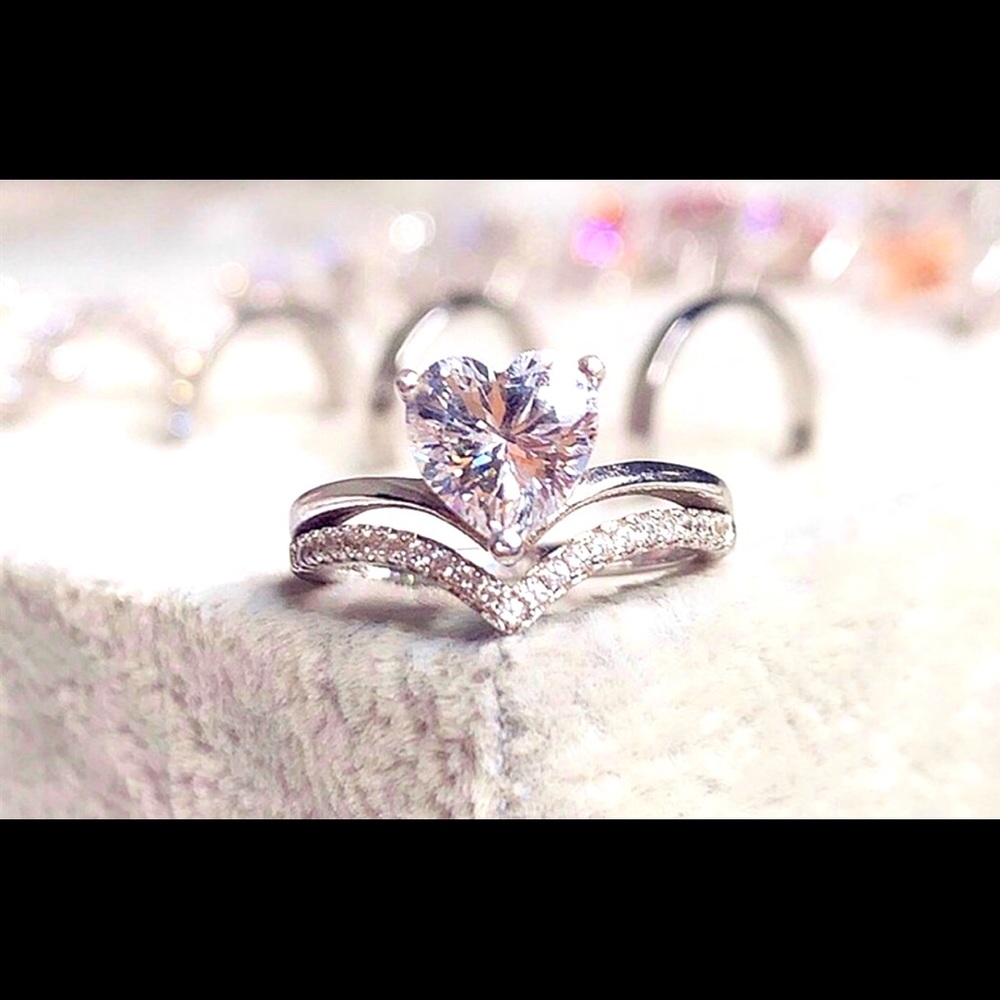 Silver Heart Diamond Ring
